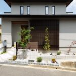 大阪府高槻市・傾斜道路に面したデザインエクステリア